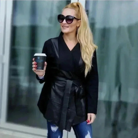 Classic Black Mini Trench - Picture 1 of 6